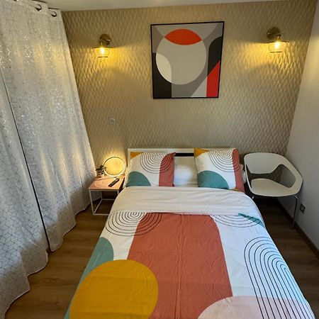 Chambre Privee/Climatisee+Tv /Petit Dejeuner Inclu/Tout Confort Nevers Exteriér fotografie