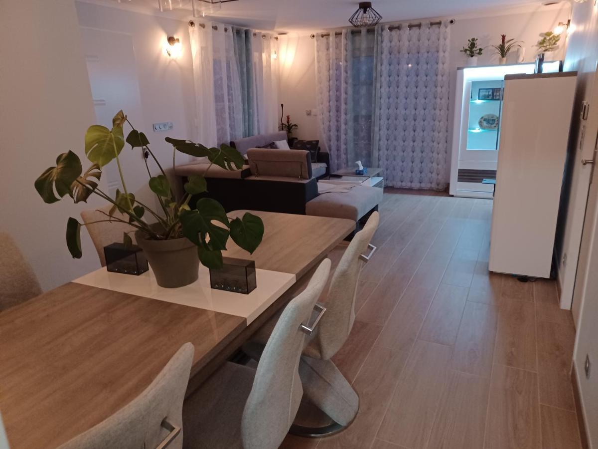 Chambre Privee/Climatisee+Tv /Petit Dejeuner Inclu/Tout Confort Nevers Exteriér fotografie
