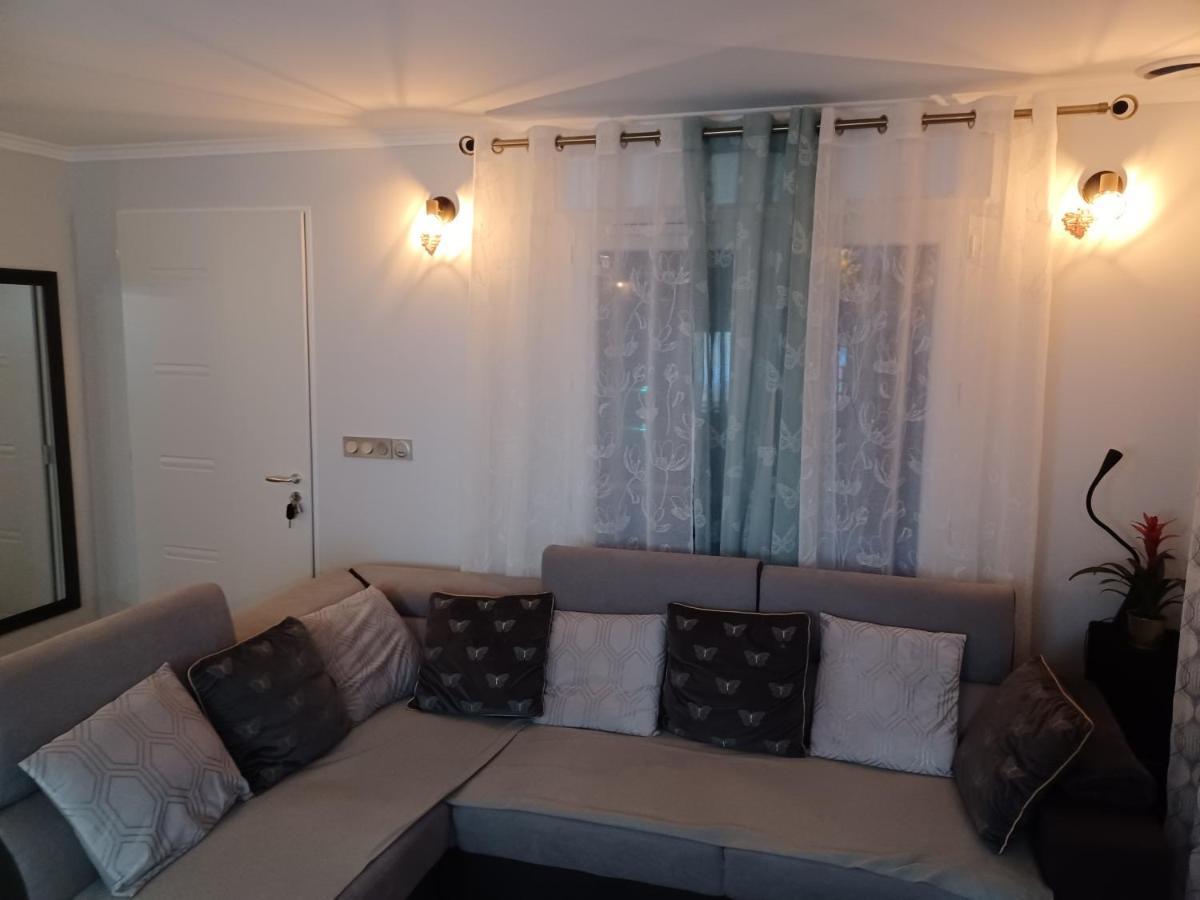 Chambre Privee/Climatisee+Tv /Petit Dejeuner Inclu/Tout Confort Nevers Exteriér fotografie