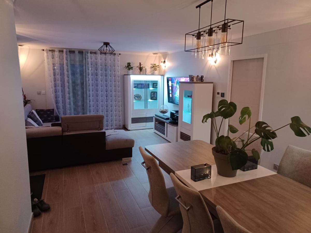 Chambre Privee/Climatisee+Tv /Petit Dejeuner Inclu/Tout Confort Nevers Exteriér fotografie