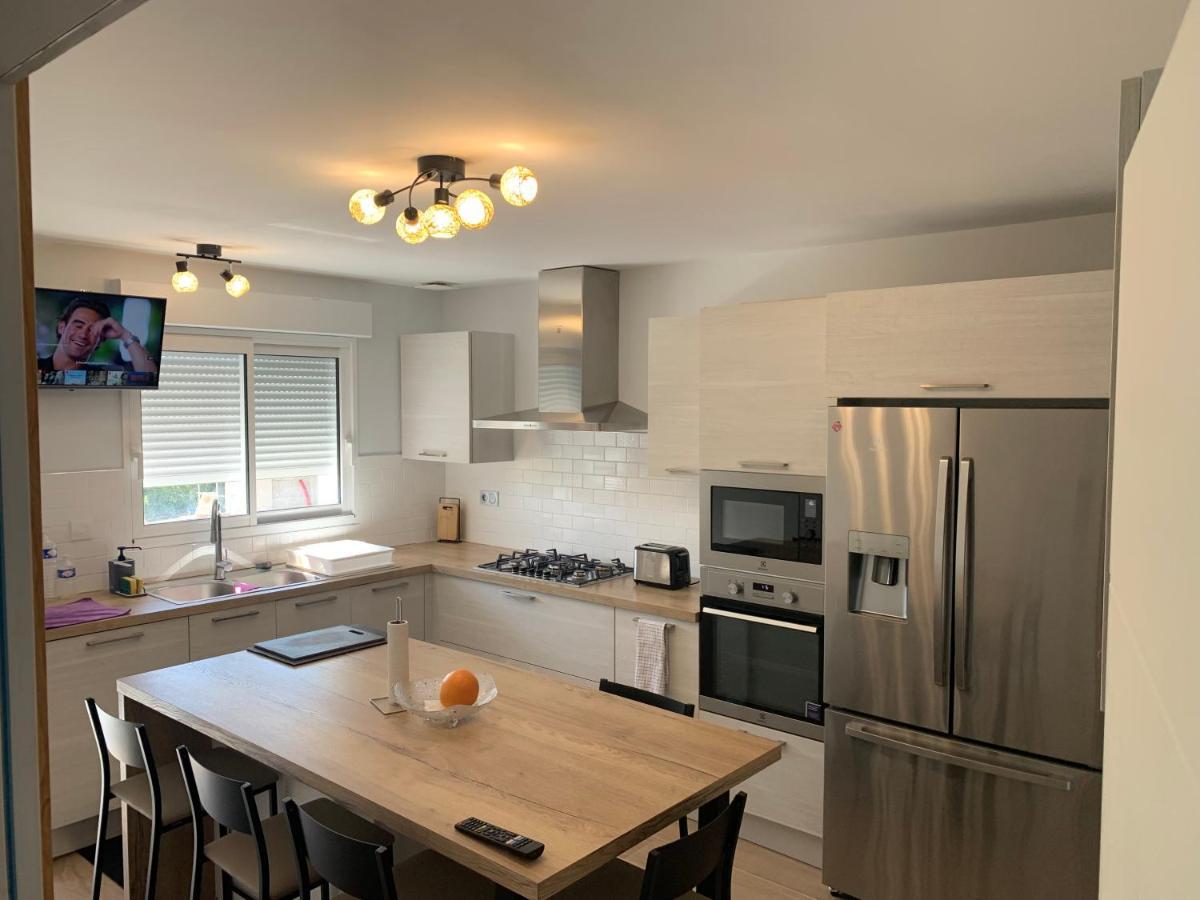 Chambre Privee/Climatisee+Tv /Petit Dejeuner Inclu/Tout Confort Nevers Exteriér fotografie